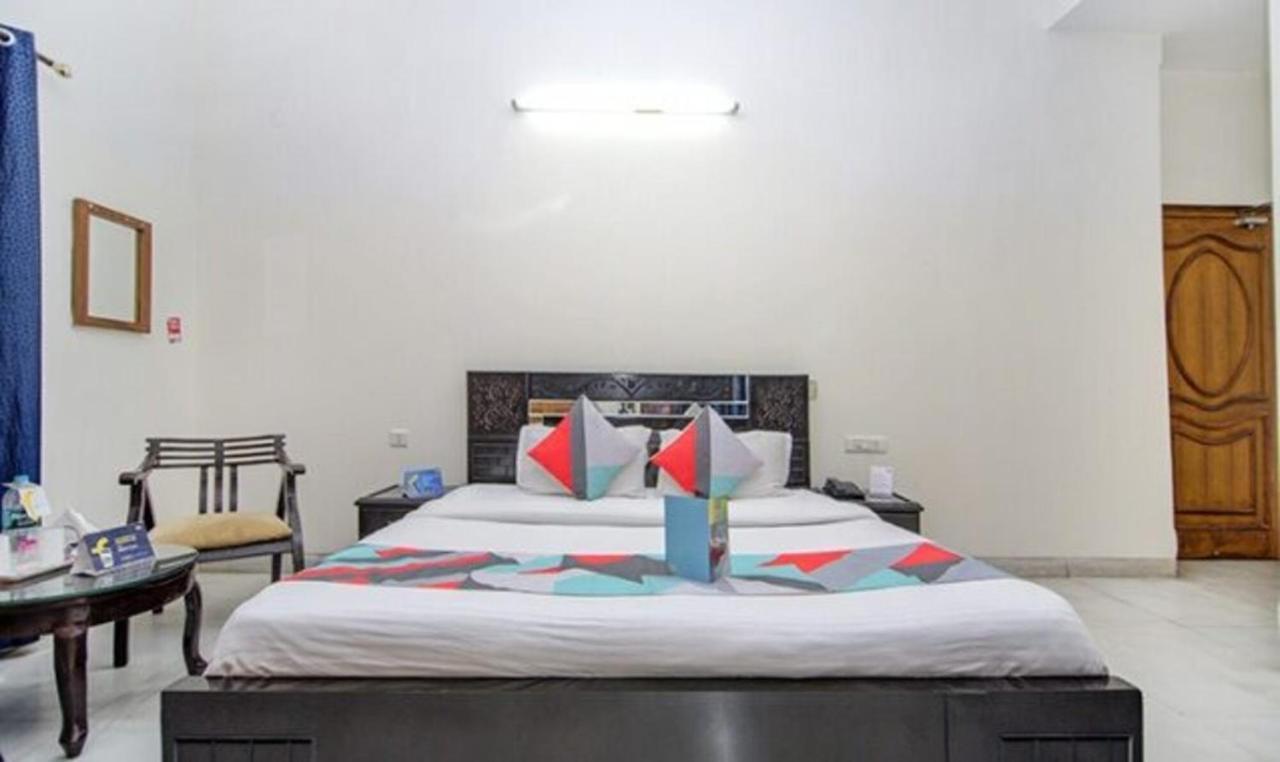Fabexpress Ashray Hotel Noida Ngoại thất bức ảnh