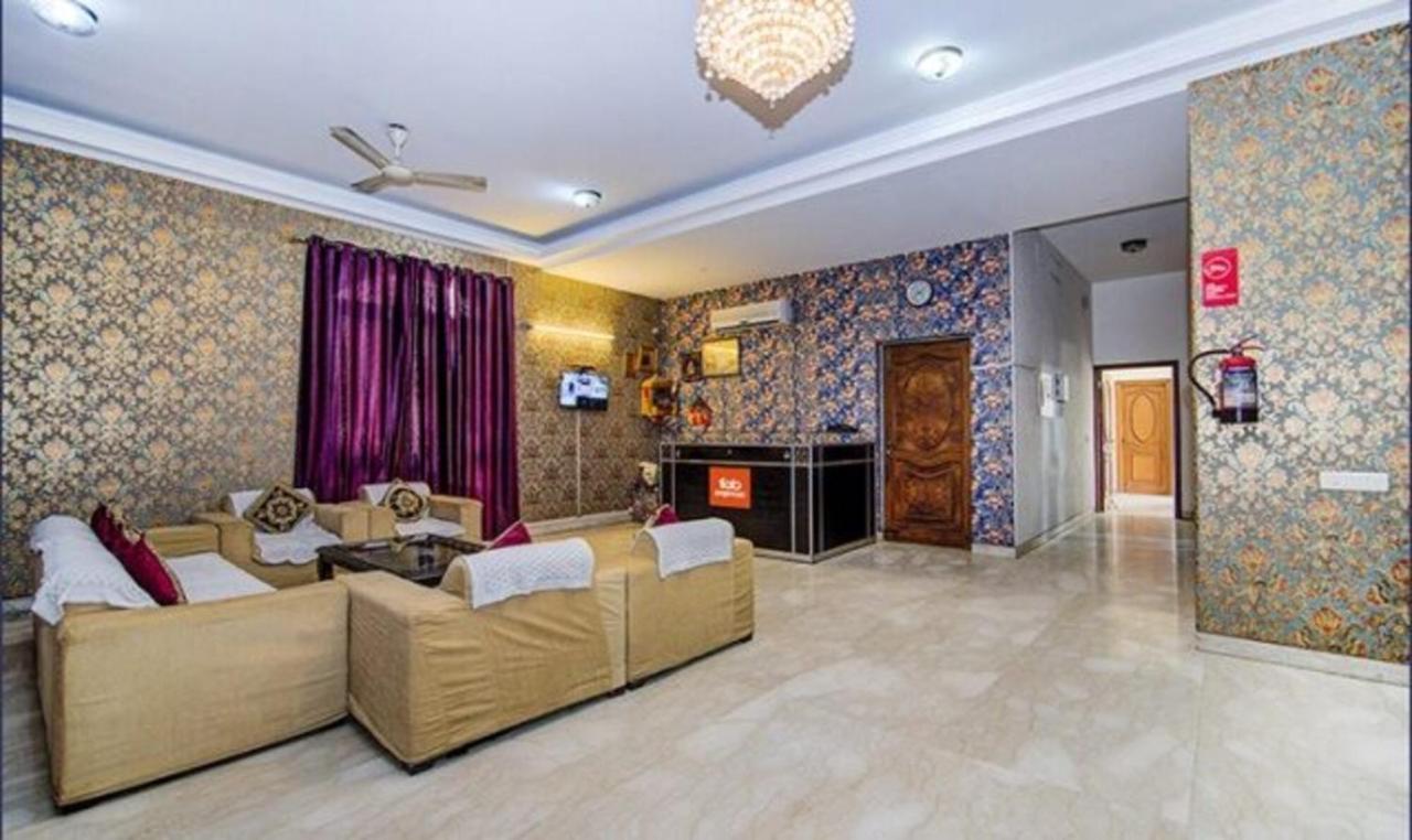 Fabexpress Ashray Hotel Noida Ngoại thất bức ảnh