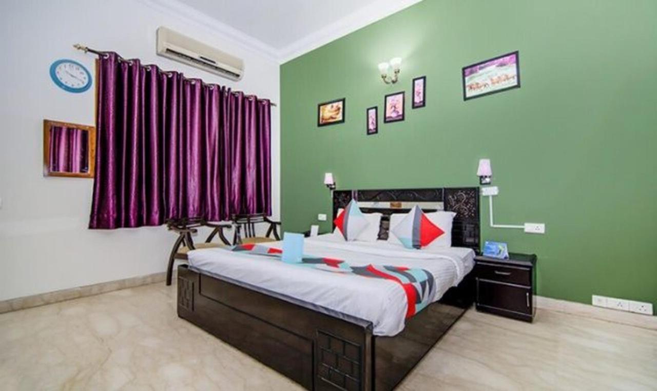 Fabexpress Ashray Hotel Noida Ngoại thất bức ảnh