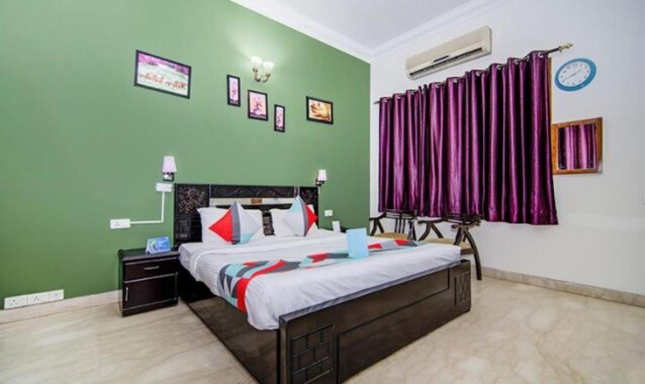 Fabexpress Ashray Hotel Noida Ngoại thất bức ảnh