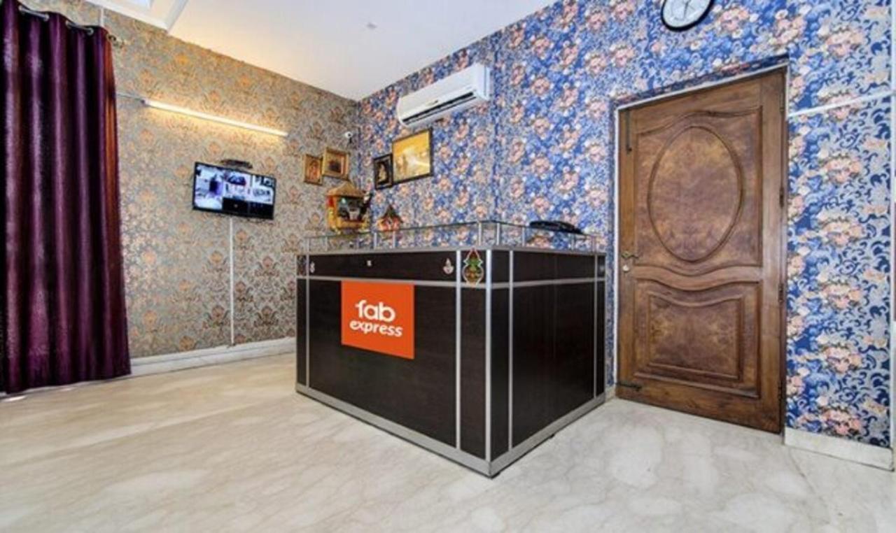 Fabexpress Ashray Hotel Noida Ngoại thất bức ảnh