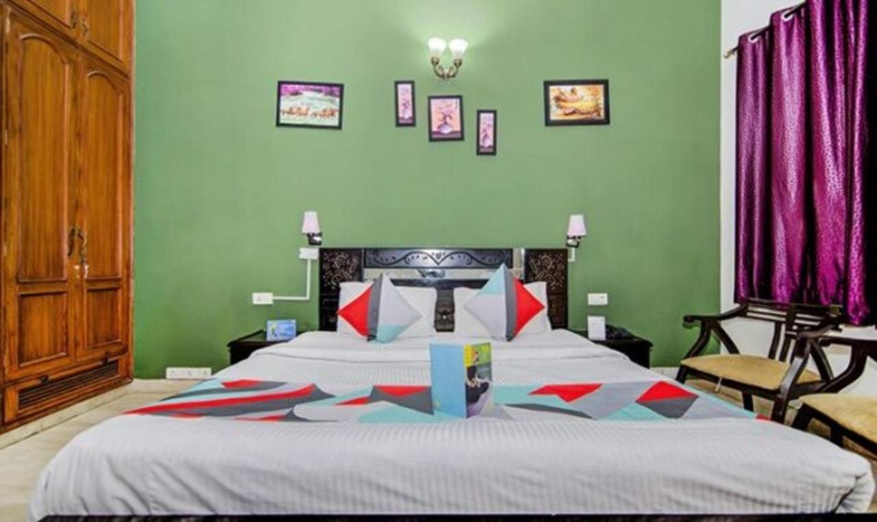 Fabexpress Ashray Hotel Noida Ngoại thất bức ảnh