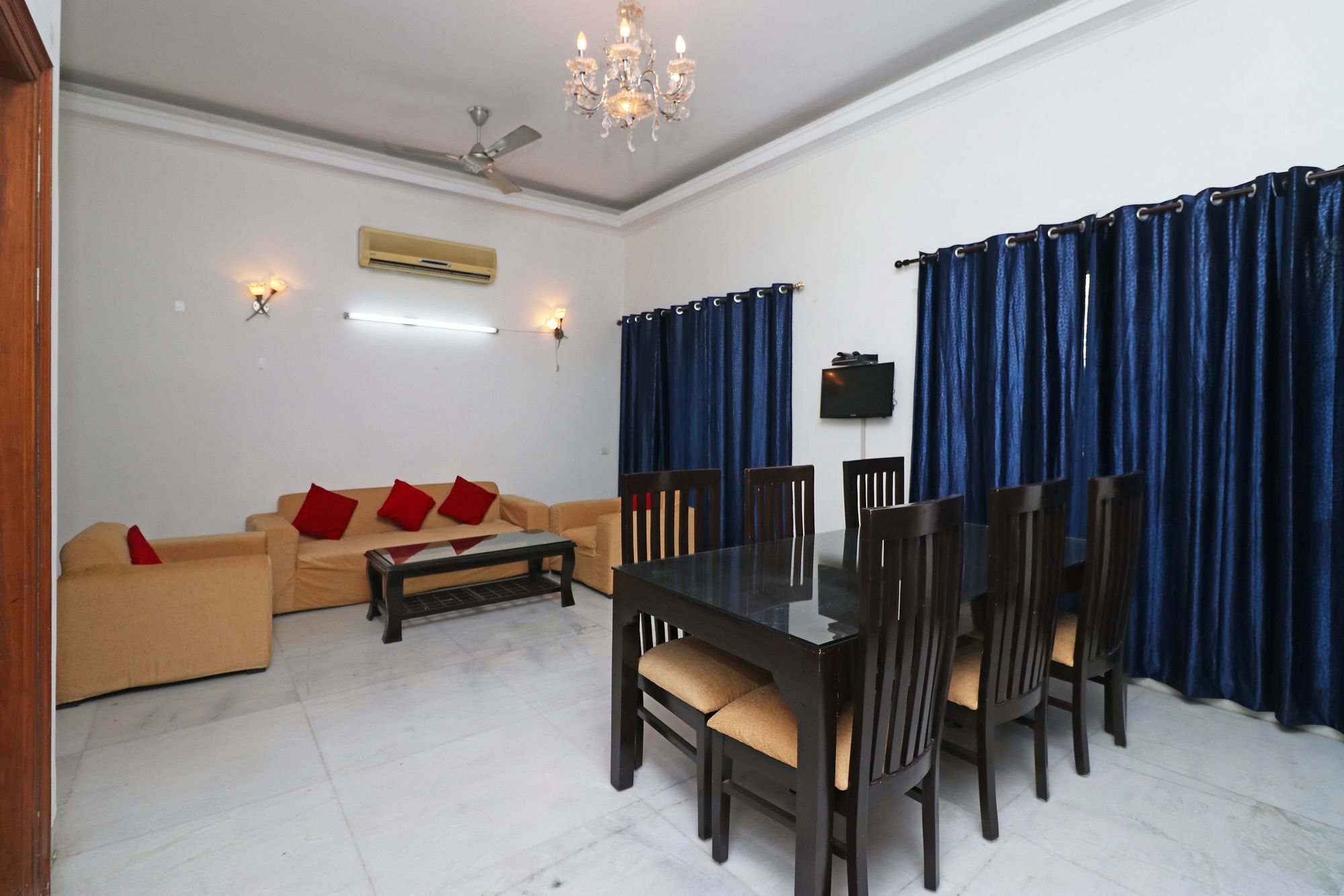 Fabexpress Ashray Hotel Noida Ngoại thất bức ảnh
