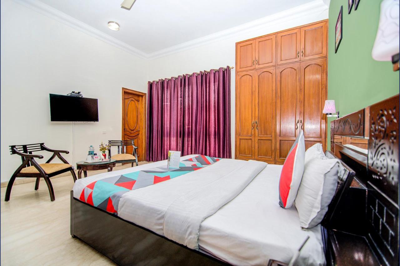 Fabexpress Ashray Hotel Noida Ngoại thất bức ảnh